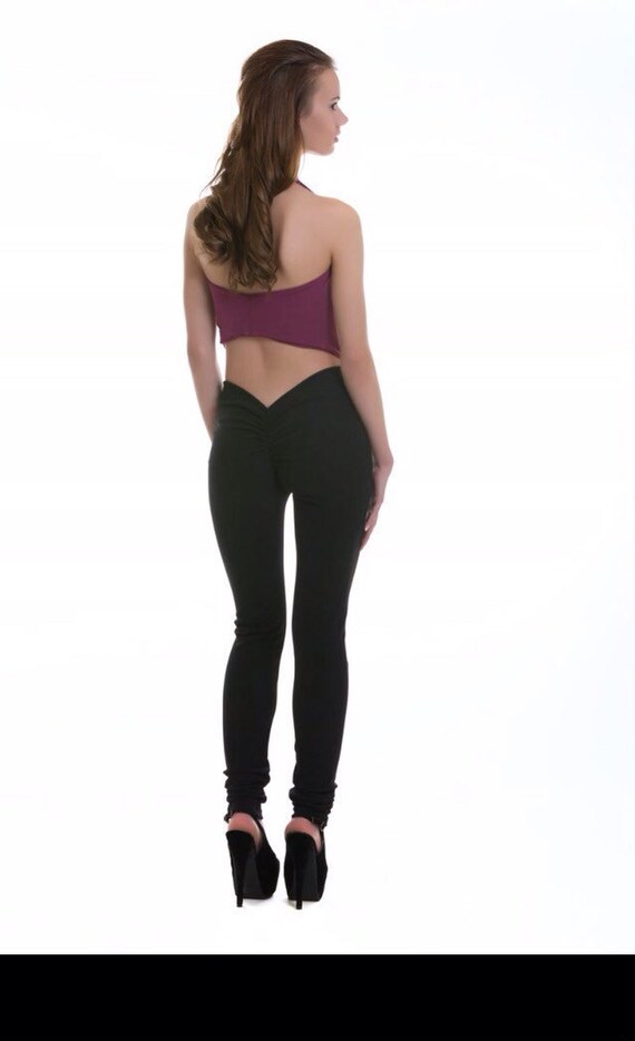 black scrunch bum leggings