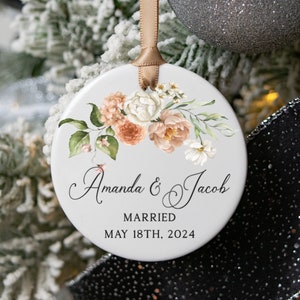 Married Christmas Ornament, Newlywed Ornament, Wedding Ornament, Wedding Gift for Couple, Personalized Wedding Gift, Custom Couples Gift