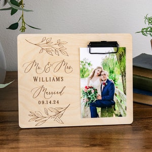 Wedding Photo Frame, Wedding Gift for Couple, Personalized Wedding Gift, Wedding Keepsake, Newlywed Gift, Personalized Frame