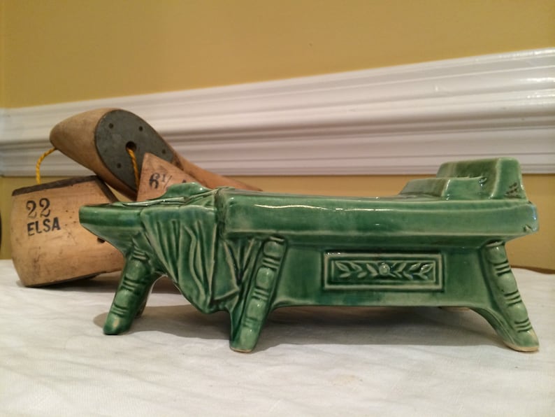 Mccoy Cobbler S Bench Planter Etsy