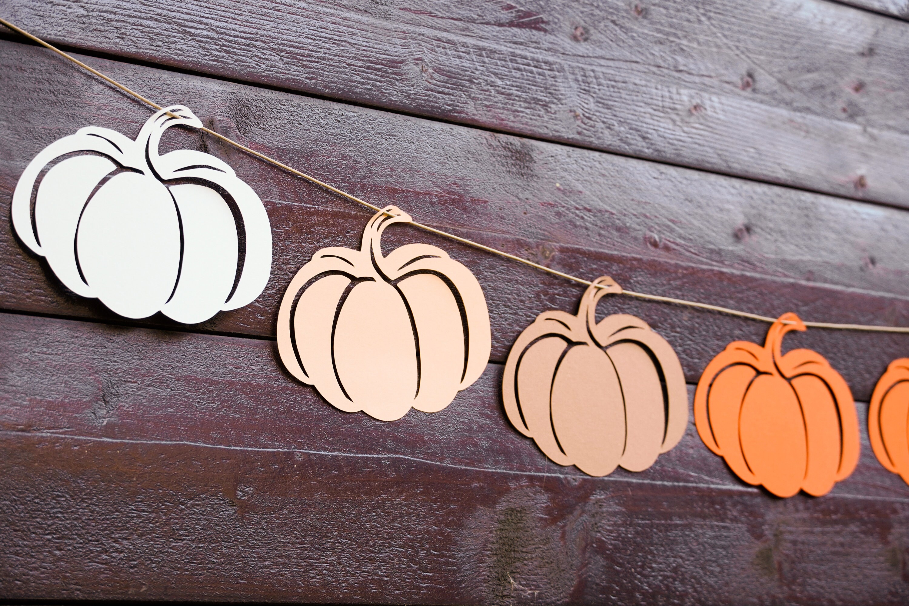 Paper pumpkin garland deals