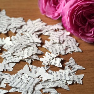 100 confettis papillons pour page de livre, 2,5 cm (1 po.), papiers découpés papillon, objets à décorer pour table de mariage, formes de scrapbooking papillon, remplissage d'invitations