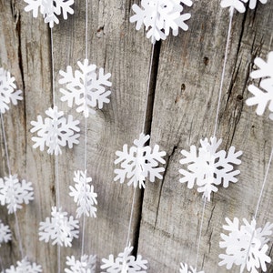 3D Paper Snowflake Garland, New Year Party Decor, Christmas Hanging Snowflakes, Winter Party Garland, Wonderland Party Decor