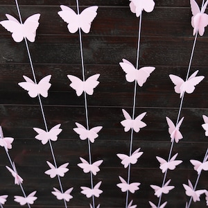 Blassrosa Schmetterlingsgirlande, erster Geburtstag Hintergrund, Babypartydekor, hängende Schmetterlinge, Länge wählen 3 ft - 20 ft, 90 cm - 6 m