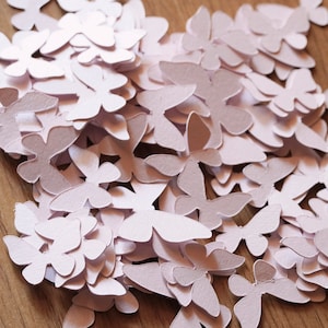 Confettis en papier papillon rose pâle, découpes de 2,5 cm, accessoires de fête d'anniversaire, décoration de douche nuptiale, 100 pièces