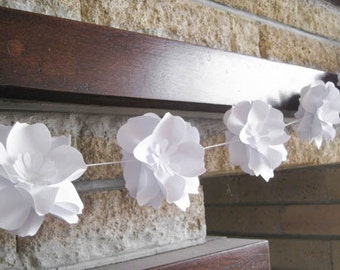 Paper Rose Garland, Paper Flowers Garland, Birthday Party Decor, Wedding Garland, Wedding Ceremony Decor, Window Display Decor