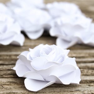 Juego de 10 flores de papel pequeñas, para decorar cajas, tarjeteros, flores para mesa, confeti de flores de papel