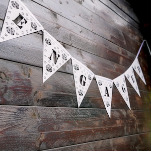 Engaged Banner, Engagement Party Decor, Bridal Shower Banner, We&#39;re Engaged Bunting, Proposal Photoshoot Prop, Engagement Announcement