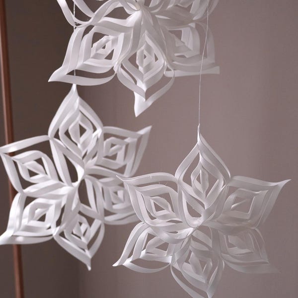 Outdoor Foam Snowflakes, Hanging Snowflake Backdrop, Christmas Party Decor, Baby Shower Decor