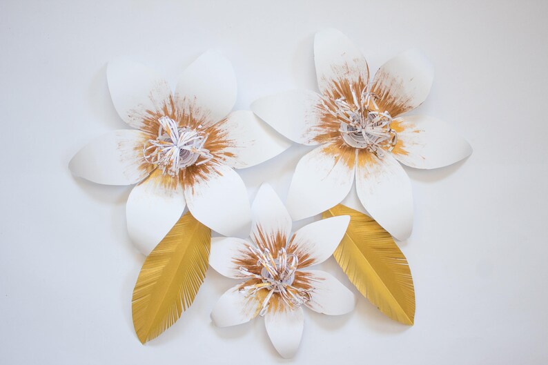 Centerpiece Photo Booth Prop Gold Paper Flower White Paper Flowers Nursery Wall Flowers Wedding Backdrop Nursery Decor 3d Wall Flower Party Supplies Paper Party Supplies Kromasol Com