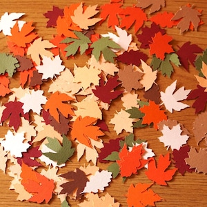 Confettis de feuilles d'automne, décoration de Thanksgiving, COULEURS PERSONNALISÉES, dispersion de table de Thanksgiving, décoration de fête d'automne, 100 pièces