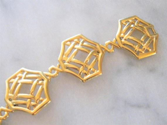 Vintage jewelry signed Monet gold tone statement … - image 5