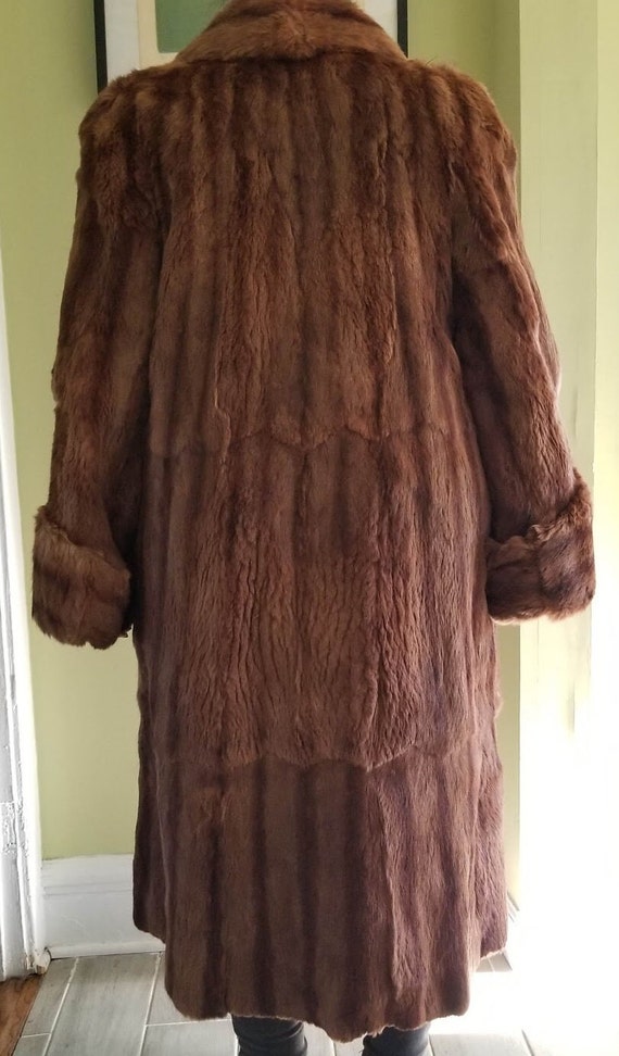 Vintage Brown Fur Coat with Wide Cuffs - image 4
