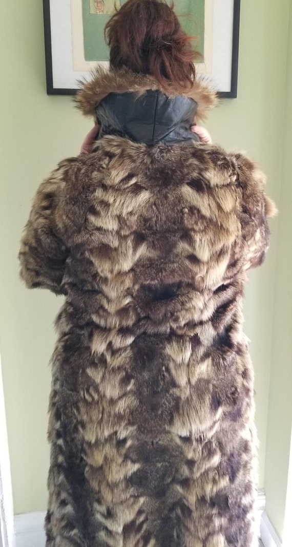 Vintage Raccoon Fur Coat Mid-Calf - image 3