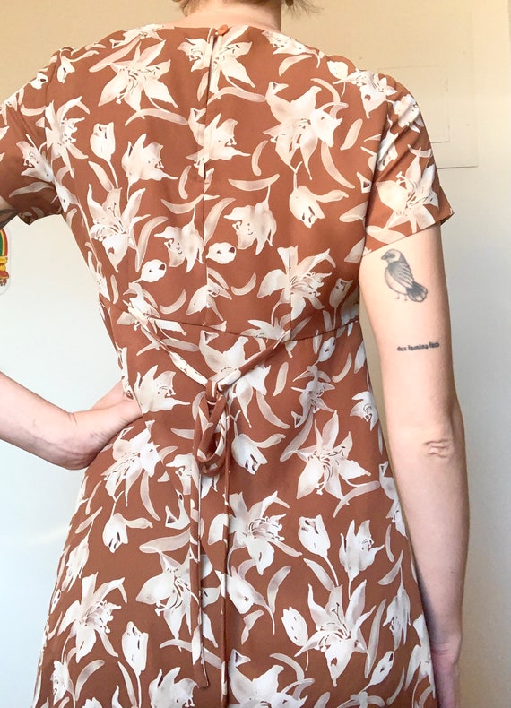 90s Vintage Floral Silky Rust Midi Dress - image 6