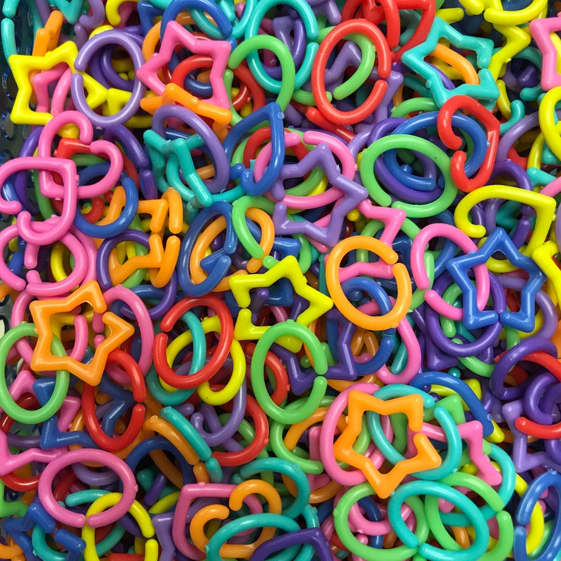 Approx 200 Mini Plastic Links 44g image 1