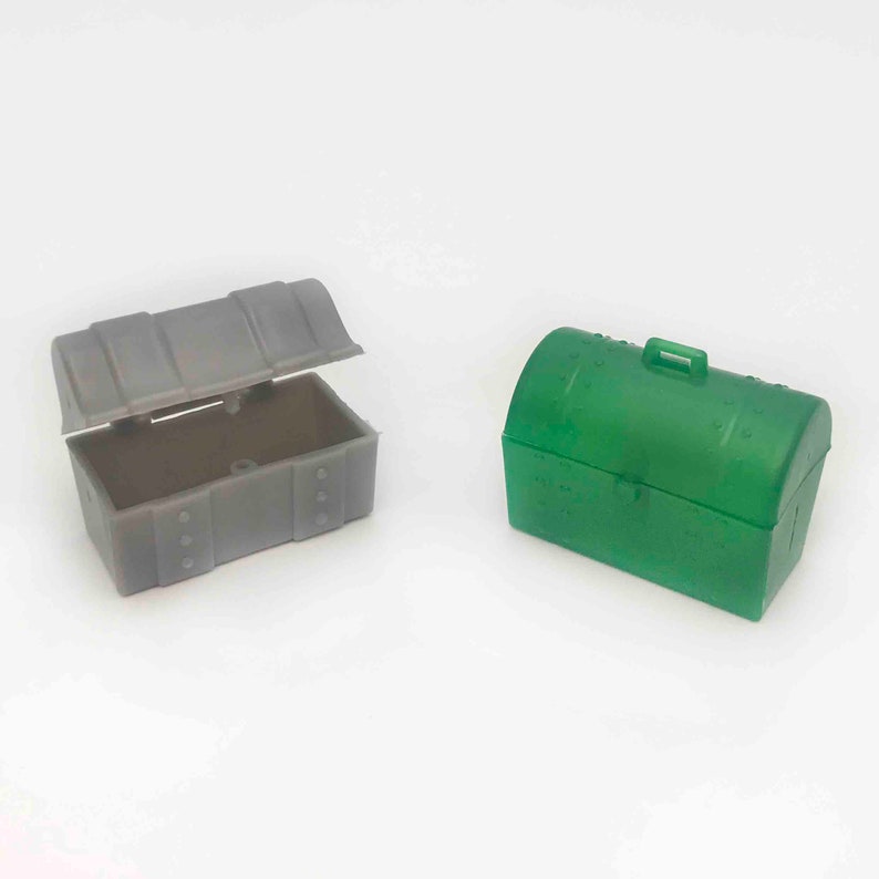 Jumbo Treasure Chest Foraging Toy image 1