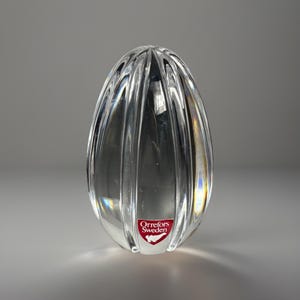 Vintage ORREFORS Sweden Crystal Clear Glass 3&quot; Egg Paperweight