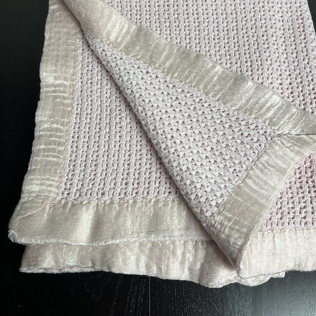 Vintage Pink Cotton Woven Baby Blanket Satin Trim/binding Etsy