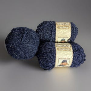 Lote descatalogado 22391 de hilo BERNAT Soft Boucle en tonos azules