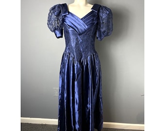 Vintage 80s Womens XS Blue Satin Prom Gown Formal Bridesmaid Dress Puff Lace Sleeves Alfred Angelo DreamMaker 1980s