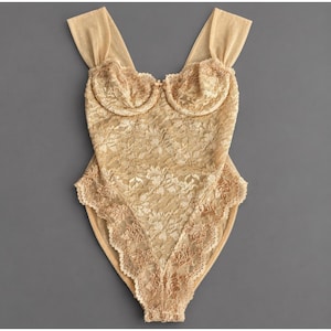 Vintage 90s VASSARETTE 34B Beige Lace Underwire Teddy Lingerie Bodysuit Hi-Cut