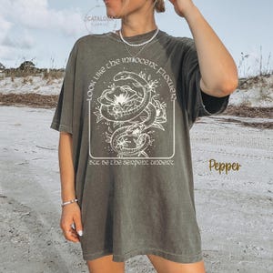 Lady Macbeth Serpent T-shirt, Be A Serpent Macbeth Quote Shirt, Shakespeare tee, Shakespearean t-shirt, theatre t-shirts, literature t-shirt