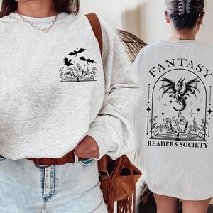 Sudadera de la Sociedad de Lectores de Fantasía, Sudadera Dragon Bookish, Sudadera Bookish, Sudadera Book Club, Merchandising de Libros de Fantasía, Regalo para Amantes de los Libros de Fantasía imagen 6