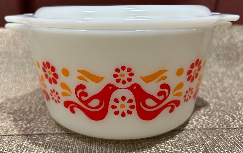 Vintage Pyrex Friendship Casserole Dish - Etsy