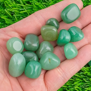 1 pc Natural Green Aventurine Medium Tumbled Stone- .5 inch-1.25 inch