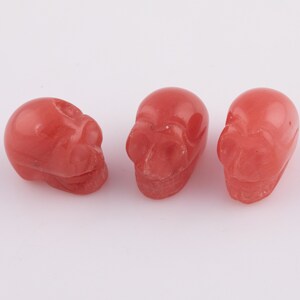 1 Pc Cherry Quartz Skull Skulls ~1&quot; - Self Standing - Not Drilled