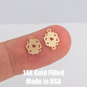 Carte à jouer, connecteur permanent pour bijoux de casino - détails complexes - or rempli d'or 14 carats ou argent sterling - fabriqué aux États-Unis - personnalisé