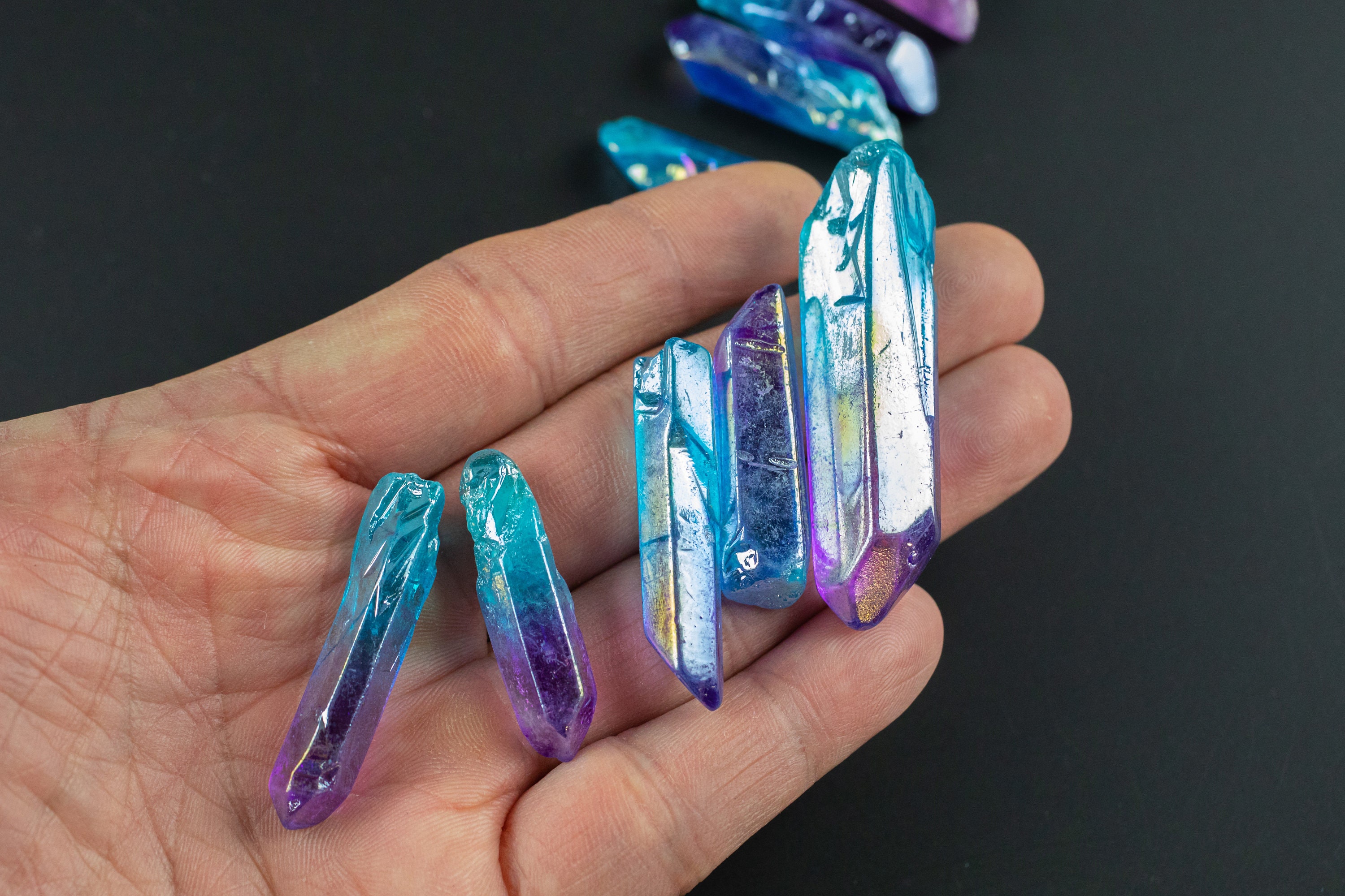 アクアオーラ水晶ポイント（約1インチ～1.5インチ） - バイカラー