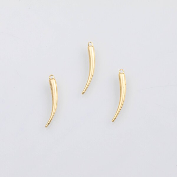 18K Gold pvd Italian horn charm Charms - Tarnish Resistant