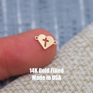 Conector de cruz em forma de coração - Prata esterlina com acabamento em ouro 14K - Conectores - Suprimento de joias permanente