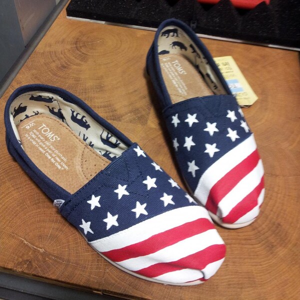 toms camouflage shoes
