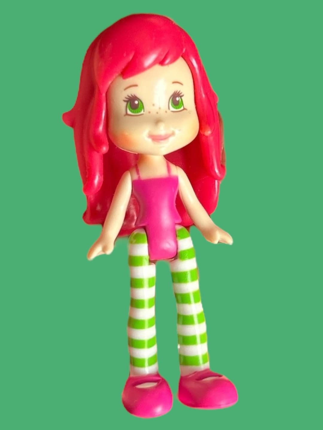 Poupée CHARLOTTE AUX FRAISES-STRAWBERRY SHORTCAKE N°S457