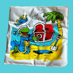 Vintage Book Muppet Treasure Island 5” U23