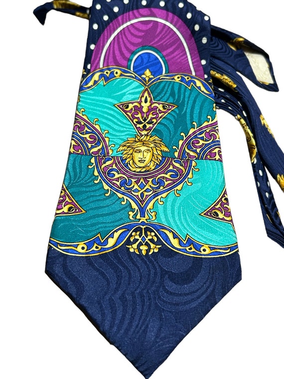 Vintage GIANNI VERSACE Navy Blue Silk Tie with Po… - image 3