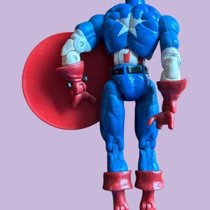Vintage 2002 Marvel Legends Series 1 CAPTAIN AMERICA Toy Biz Action Figure image 2