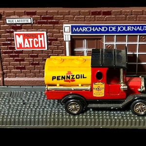 1920 Model T LLEDO, Days Gone Ford Tanker PENNZOIL with Matchbox Background