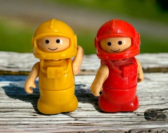 ビンテージ フィッシャープライス リトルピープル ボーイ レッド