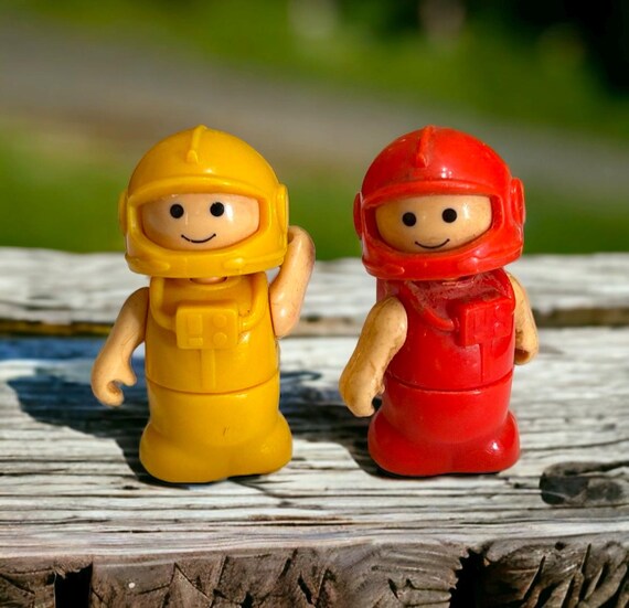 ビンテージ フィッシャープライス リトルピープル ボーイ レッド