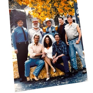 Poster The Herzöge Von Hazzard Wiedervereinigung Casr John Schneider Tom Wopat 11x14 Poster