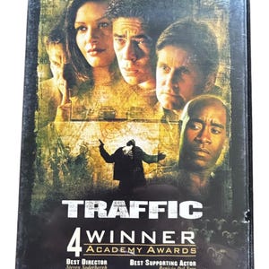 Traffic Michael Douglas Don Cheadle Reninio Dennis Quaid DVD Used