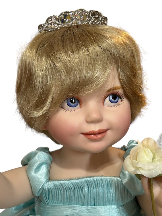 Franklin Mint Porcelain Doll Baby Princess Diana Portrait With