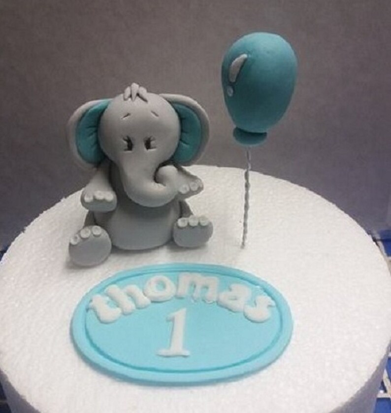 Edible Handmade Friends TV Cake Topper Decoration Set Sofa, Peephole, Logo..