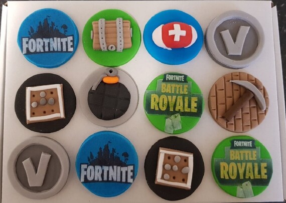 FORTNITE black cupcake wrappers x12