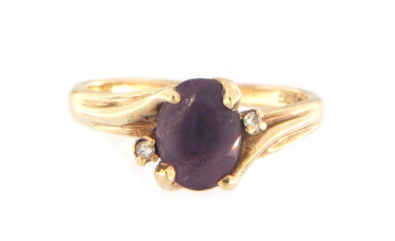 Women's Fashion Ring 10kt Yellow Gold