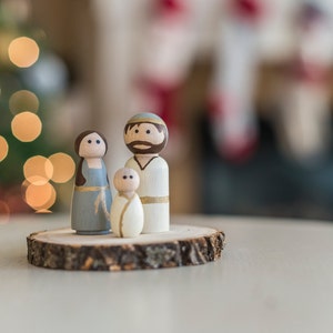 Miniature Wooden Peg Doll Nativity Set With Wood Platform 画像 4